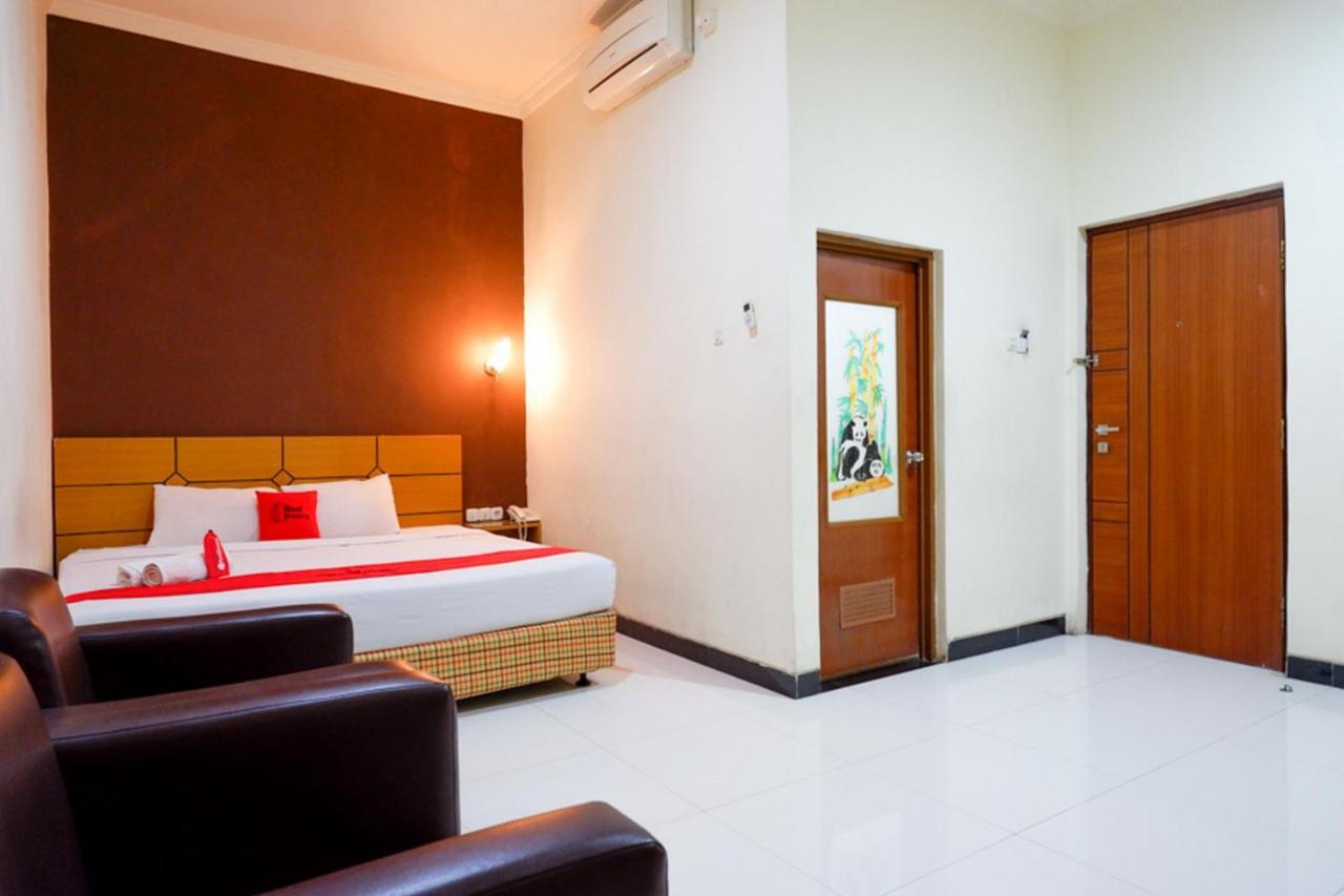 Reddoorz Near Monumen Habibi Ainun Hotel Pare-Pare Bagian luar foto